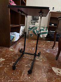 Tavolino regolabile per degenza servipranzo