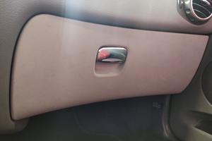 Cassetto portaoggetti ALFA ROMEO GT del 2004