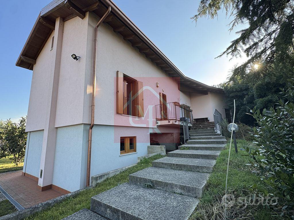 Casa singola con grande giardino a Fiumicello - Vista 4