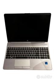 Computer Portatile HP 250 G8 - Intel Core I7