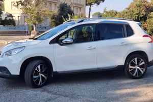 Peugeot 2008 1.6 e-HDi 115 CV FÉLINE – 6 Marce