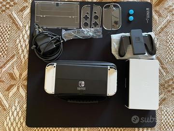 Nintendo Switch OLED Bianca