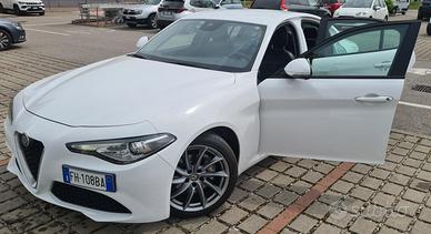 Alfa Giulia Giulia 2016 2.2 t Super 180cv auto