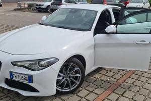 Alfa Giulia Giulia 2016 2.2 t Super 180cv auto