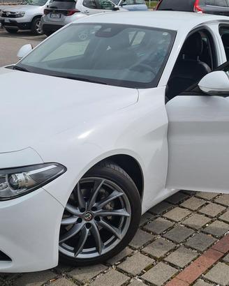 Alfa Giulia Giulia 2016 2.2 t Super 180cv auto