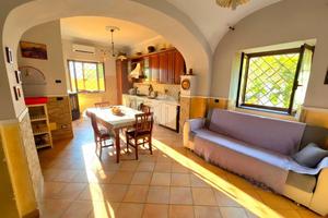 CASA INDIPENDENTE A TORRE DEL GRECO