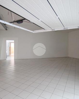 CAPANNONE A ROMANO DI LOMBARDIA