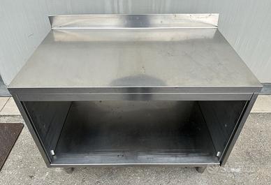 Tavolo armadiato in acciaio inox da 1200 mm