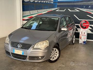 Volkswagen Polo 1.4/80CV 16V 5p. Sportline