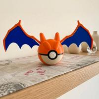 Poké Ball Charizard stampato in 3D 