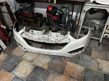 Paraurti originale ant hyundai ix35
