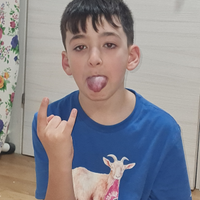 Bambino di 8 anni poco usato