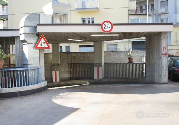 Garage in via Palmanova (zona viale Jonio)