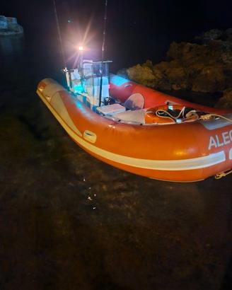 Gommone aleox 430 e motori