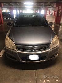OPEL 1.6 automatica solo 127.000 km Euro 4 Benzina