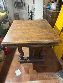 tavolo in legno massello