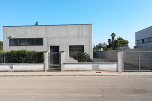 Zollino Zona industriale Capannone