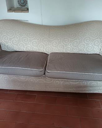 divano 2 posti in  tessuto 
