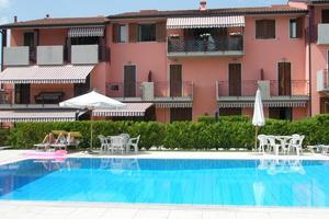 Appartamento Mavi centro Bardolino con piscina