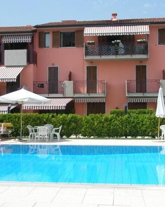 Appartamento Robi centro Bardolino con piscina