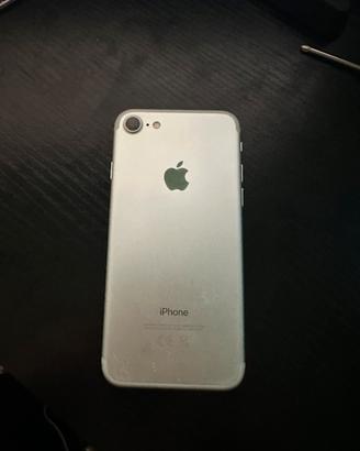 Iphone 7 totalmente funzionante con schermo rotto