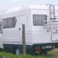 Camper mansardato Monoscocca in vetroresina