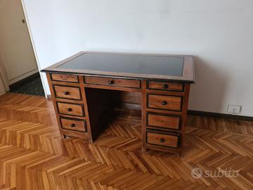 Scrivania  vintage 