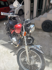 Moto storica Yamaha sr 250