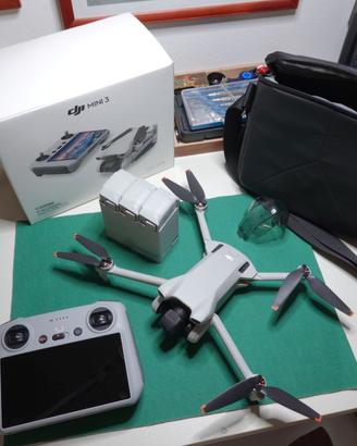 DJI Mini 3 Fly More Combo