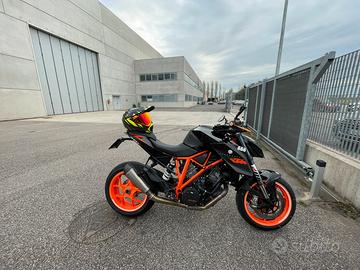 KTM super duke 1290