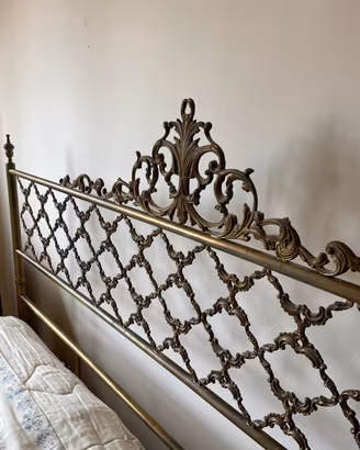Letto antico matrimoniale