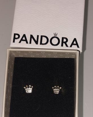 Pandora orecchini a corona. 