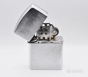 accendino da tavolo "gigante" tipo Zippo