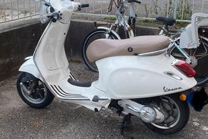 Vespa primavera 50