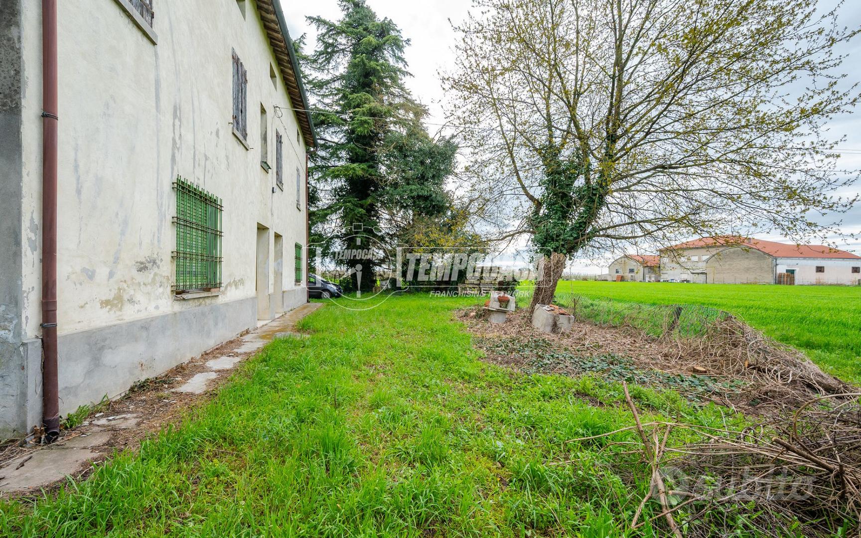 Villa bifamiliare da ristrutturare a Faenza - Vista 3