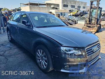 AUDI A4 AT 8K5 2.0 TDI 143CV 08-15 Ricambi