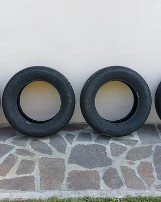 gomme auto marca Bridgstone 195/65R15