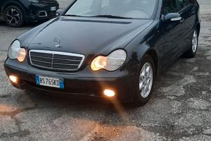 MERCEDES C200 DEL 2001