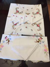tovaglie da te vintage decorate a mano