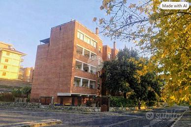 4 LOCALI A FROSINONE