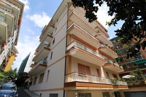 3 LOCALI A CHIAVARI