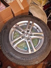 Gomme invernali 215/65 R16 con cerchi in lega