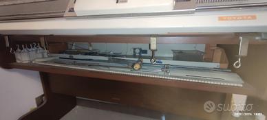 macchina per maglieria Toyota 