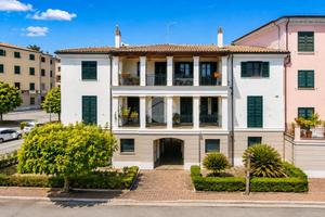 3 LOCALI A ALBA ADRIATICA