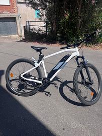 Bici elettrica Rockrider ST 100