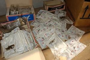 lotto di 70 contatti elettrici puntine icet vespa