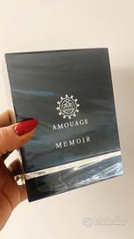 L'immagine mostra la confezione diAmouage Memoir,