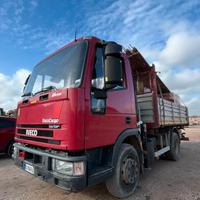 Iveco eurocargo 80E17 ribaltabile con gru