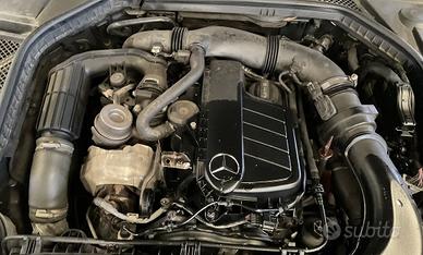 Motore Mercedes Classe C 1.6 codice R9M