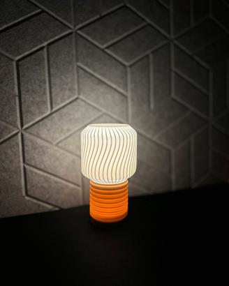 Lampada design da comodino
